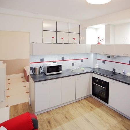 White Home Apartment ビャウィストク エクステリア 写真
