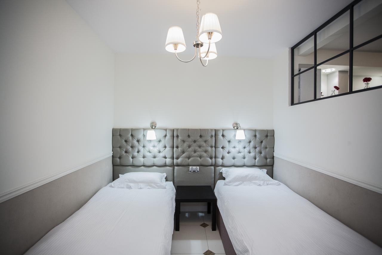 White Home Apartment ビャウィストク エクステリア 写真