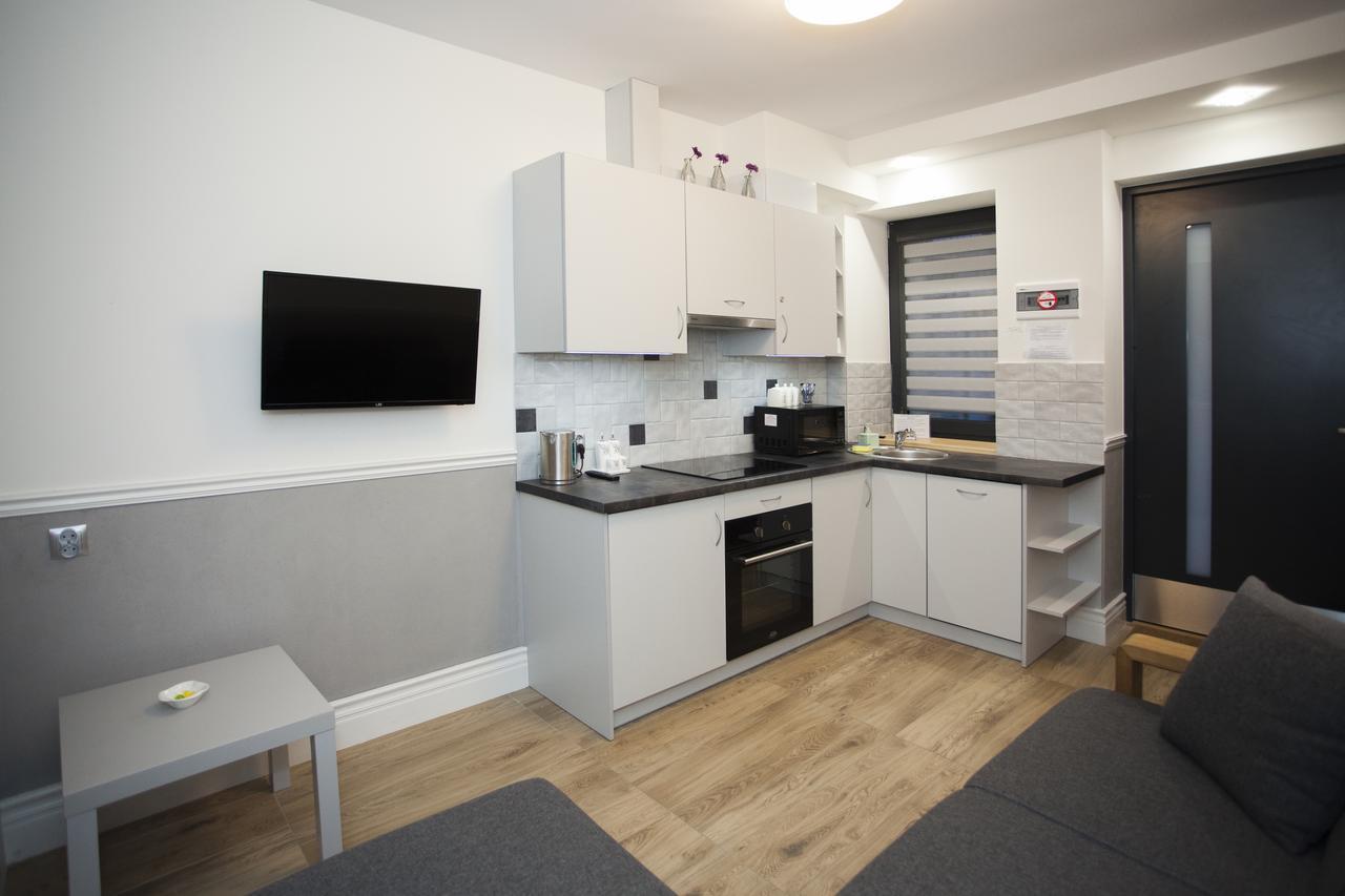 White Home Apartment ビャウィストク エクステリア 写真